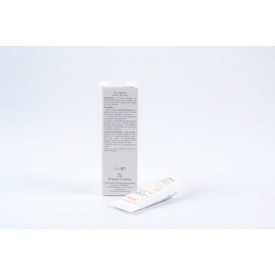AVENE SOINS ESSENT Crème apaisante pour les yeux Tube de 10ml AVENE SOINS ESSENT Crème apaisante pour les yeux Tube de 10ml