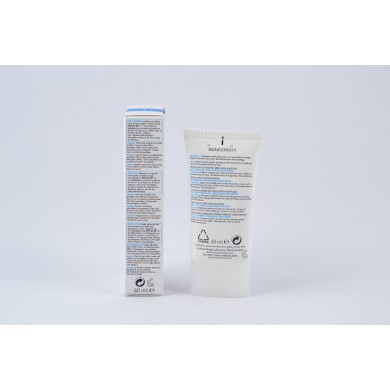 LA ROCHE POSAY EFFACLAR MAT Crème hydratante matifiante Tube de 40ml LA ROCHE POSAY EFFACLAR MAT Crème hydratante matifiante Tube de 40ml